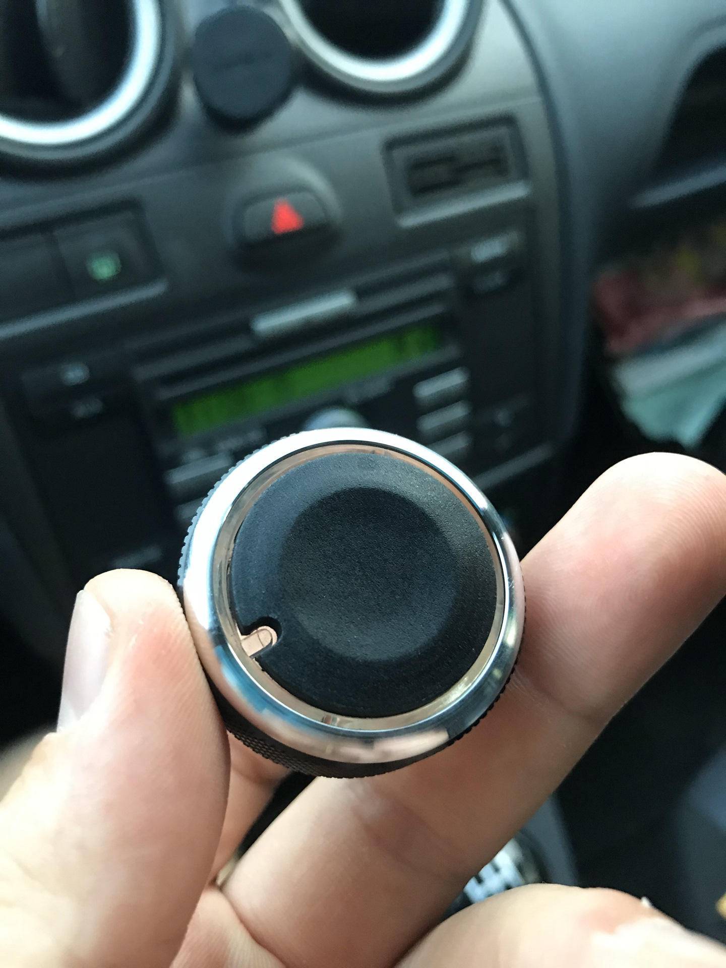 Как снять ручки отопителя на форд Bluetooth, пружины, крутилка печки - Ford Fiesta, 1.4 л., 2008 года на DRIVE2
