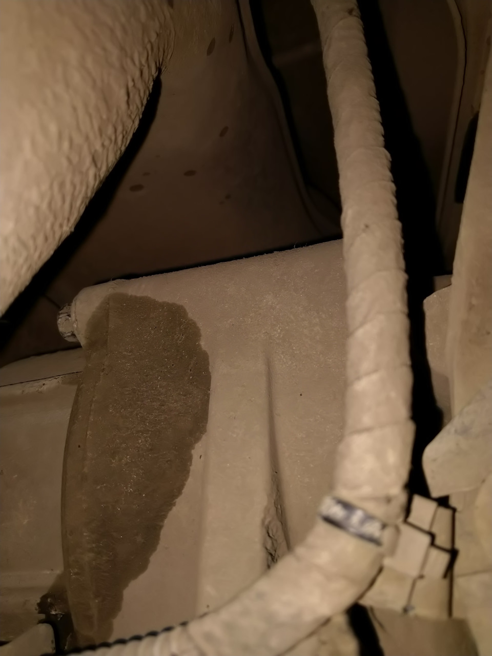 отпотевание на корпусе муфты — Haval H6 (1G)