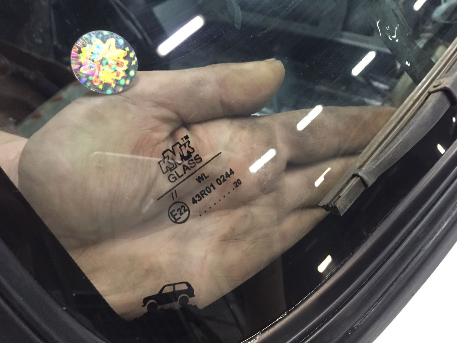 Установка лобового стекла с полным подогревом от КМК glass для ВАЗ2121 ...