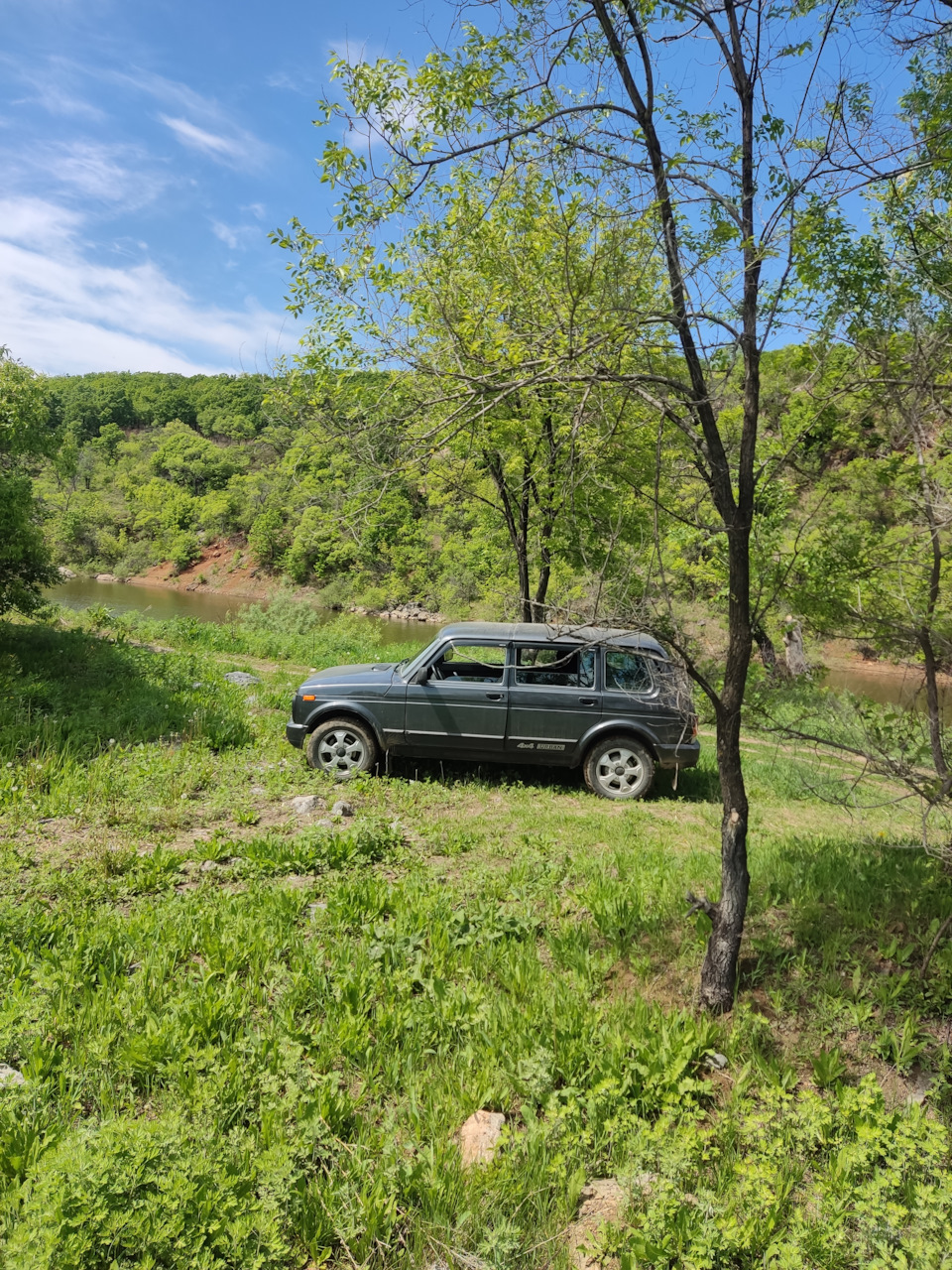 При выжатой до конца педали тормоза, вибрации, толчки по кузову — Lada ...