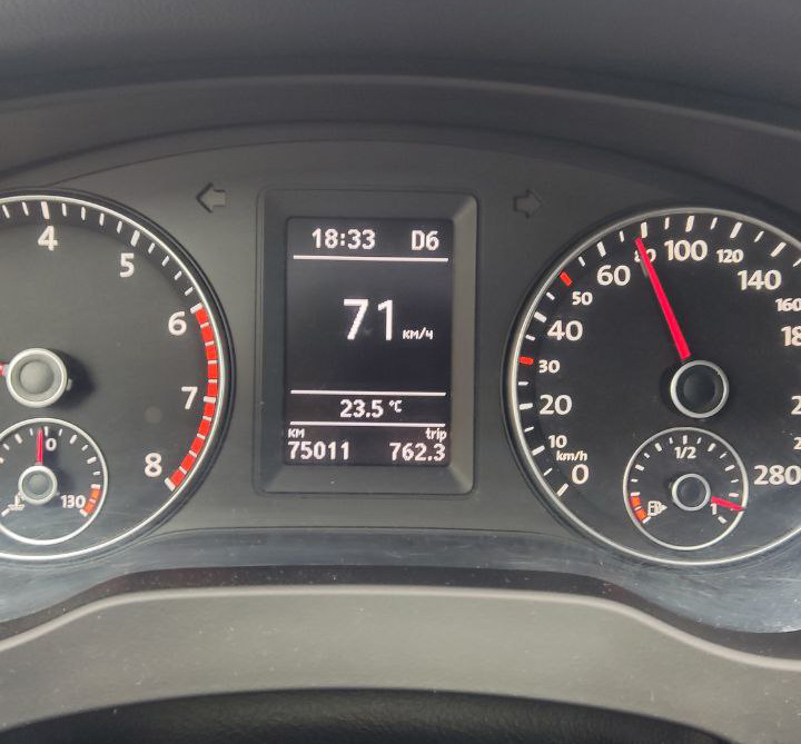 75 000 км и больше Ambient Light — Volkswagen Jetta VI, 1,6 л, 2012