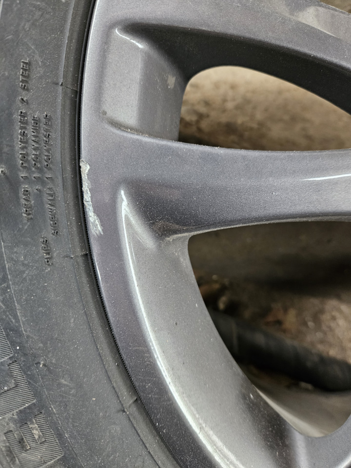 Шины зимние нешипованные Pirelli 205/55 R16, литые диски Replica 6 ...
