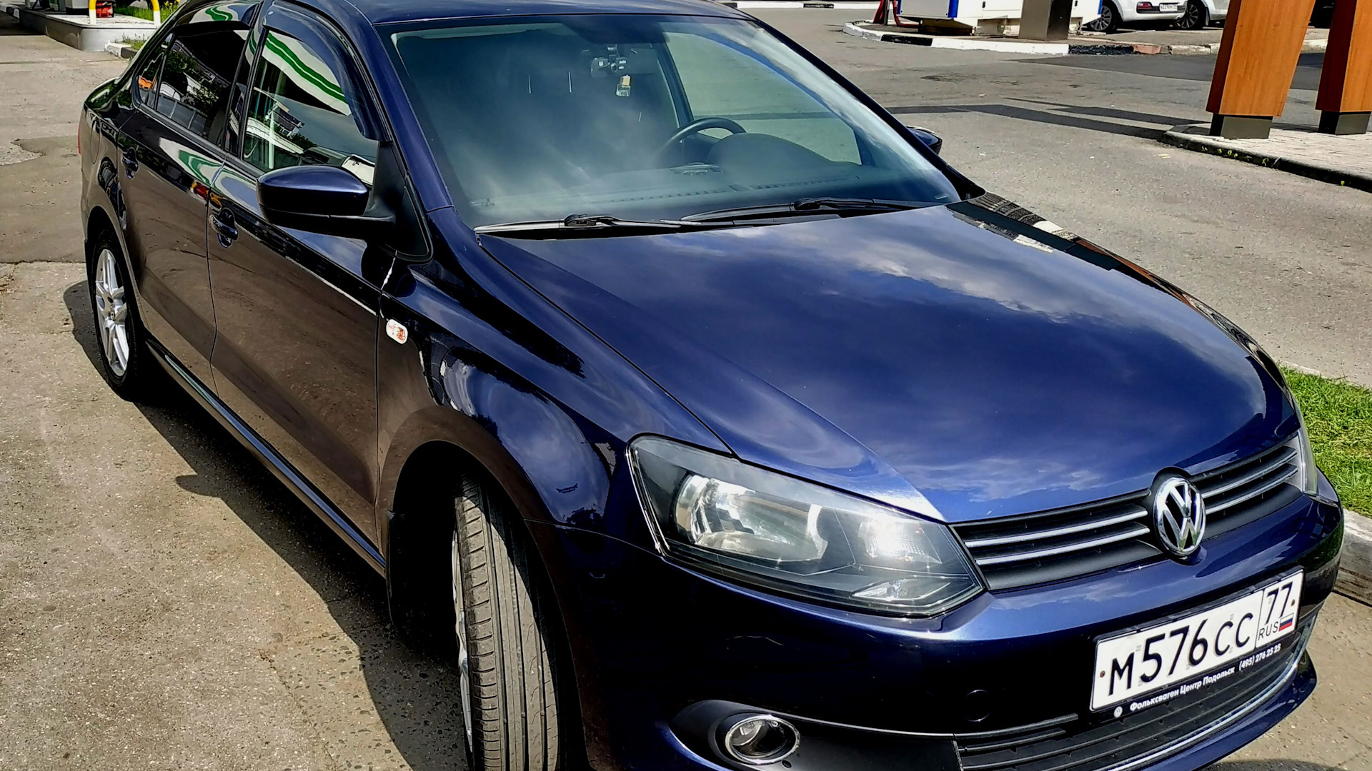 Volkswagen Polo Sedan 1.6 бензиновый 2013 | Смурф на DRIVE2