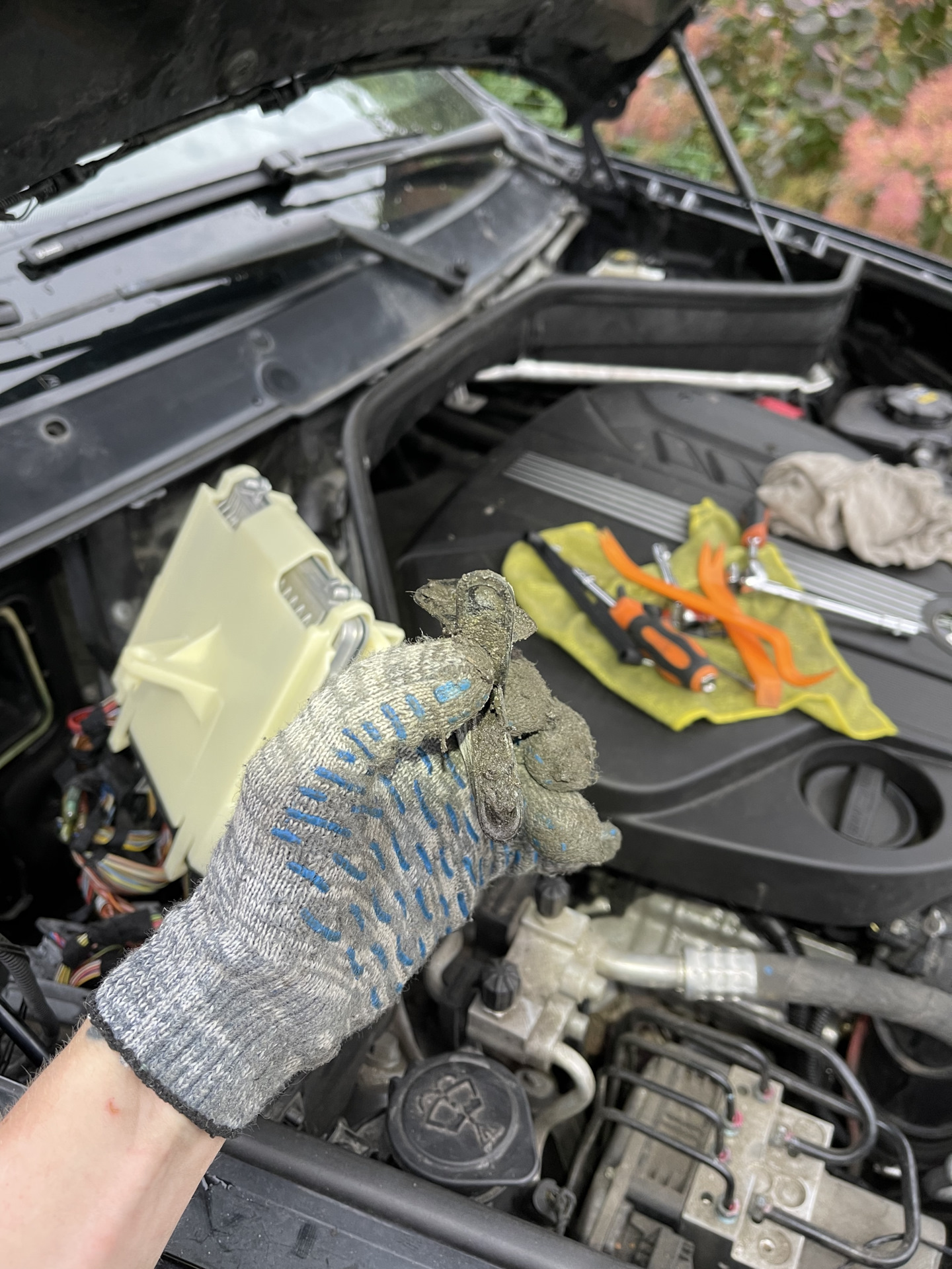 Очистка сливных дренажей🪠 — BMW X6 (E71/E72), 3 л, 2011 года | своими ...