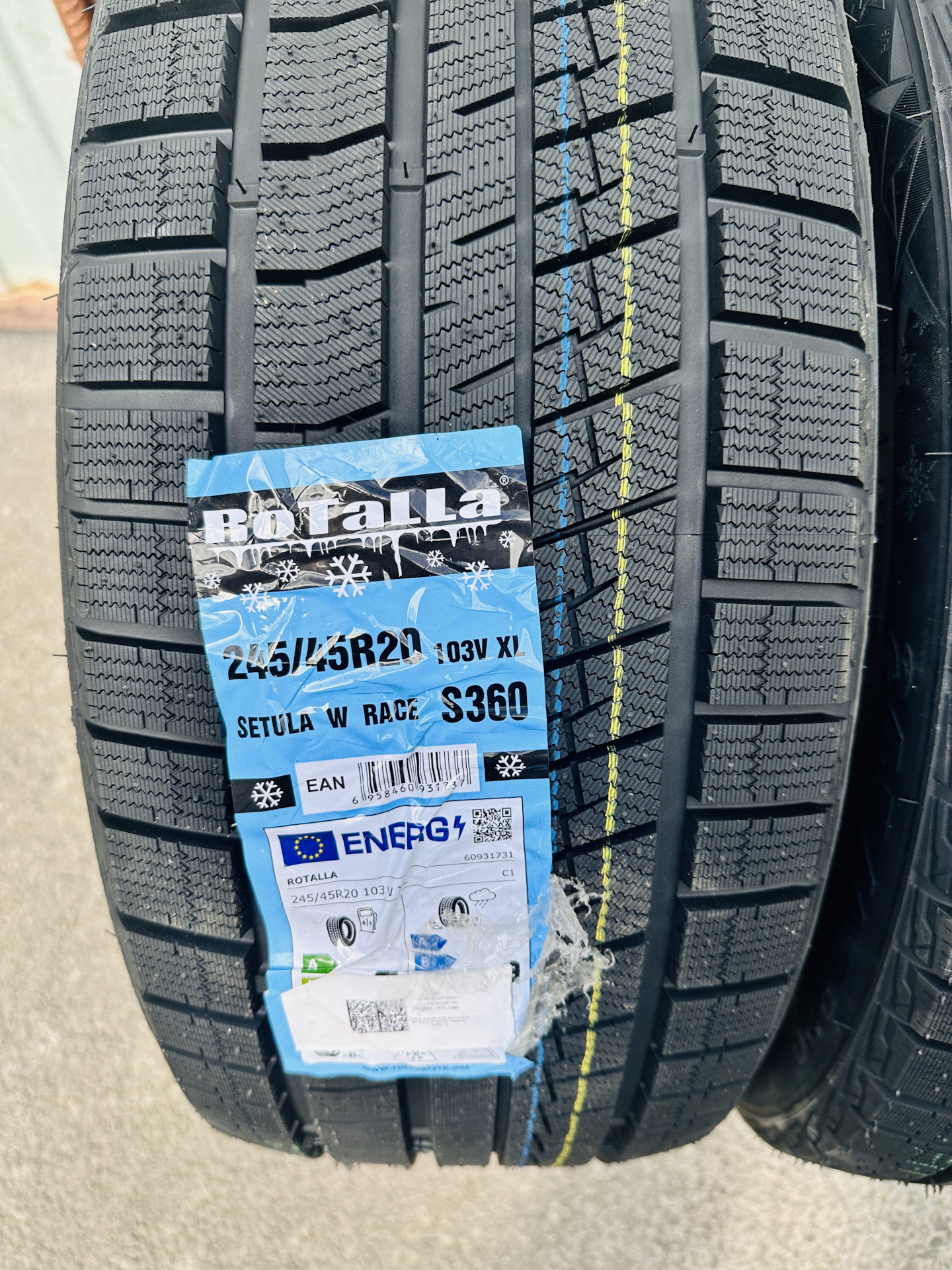 Зимние шины 245-45 R20 — Geely Atlas (2G), 2 л, 2024 года | шины | DRIVE2