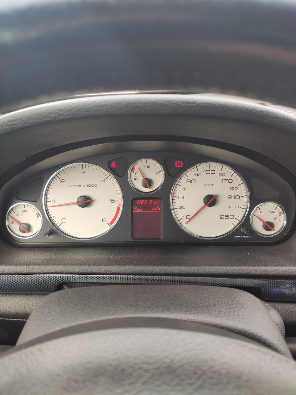 Пробег 300 тысяч 2.0 hdi — Peugeot 407 SW, 2 л, 2005 года | плановое ТО |  DRIVE2