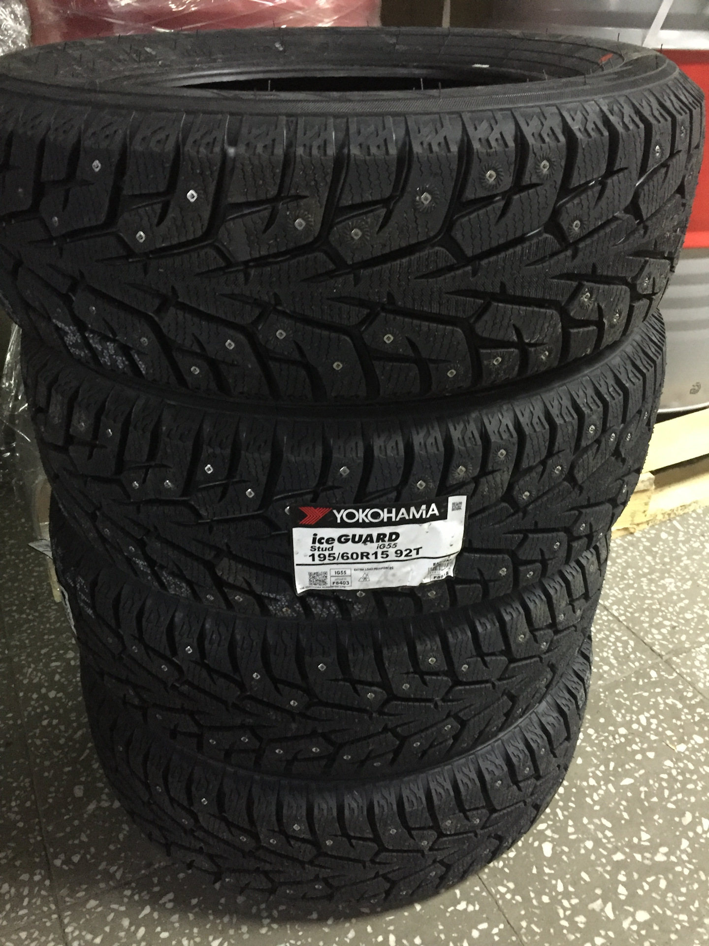 Зимние шины yokohama ice guard отзывы. Yokohama Ice Guard stud ig55. Yokohama ig55 185/65 r15. Йокогама айс гуард студ ig55. Yokohama Ice Guard ig55 185/65 r15.