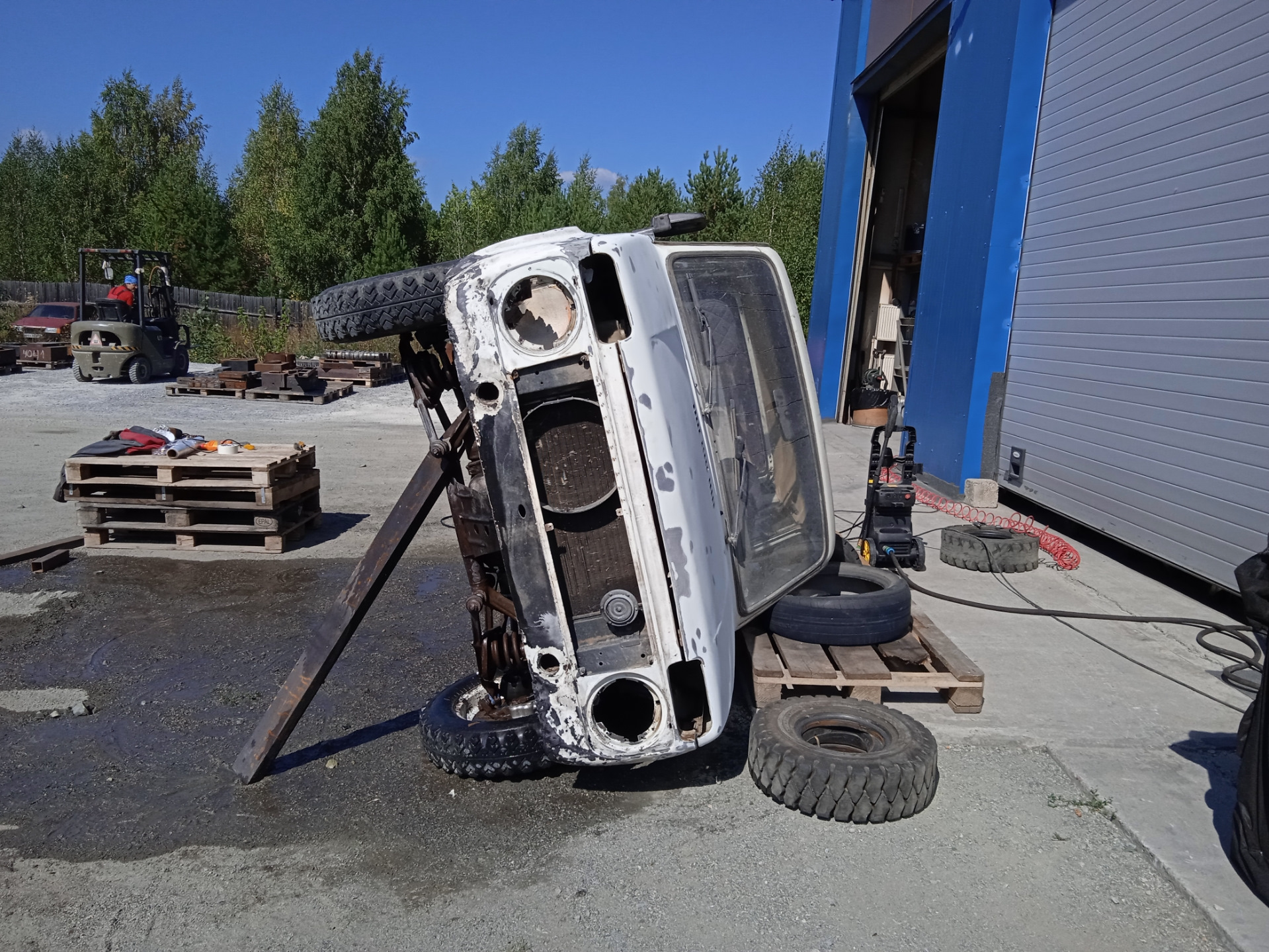 Из гадкого утёнка в прекрасного лебедя; Часть 2 — Lada 4x4 3D, 1,7 л, 1996  года | кузовной ремонт | DRIVE2