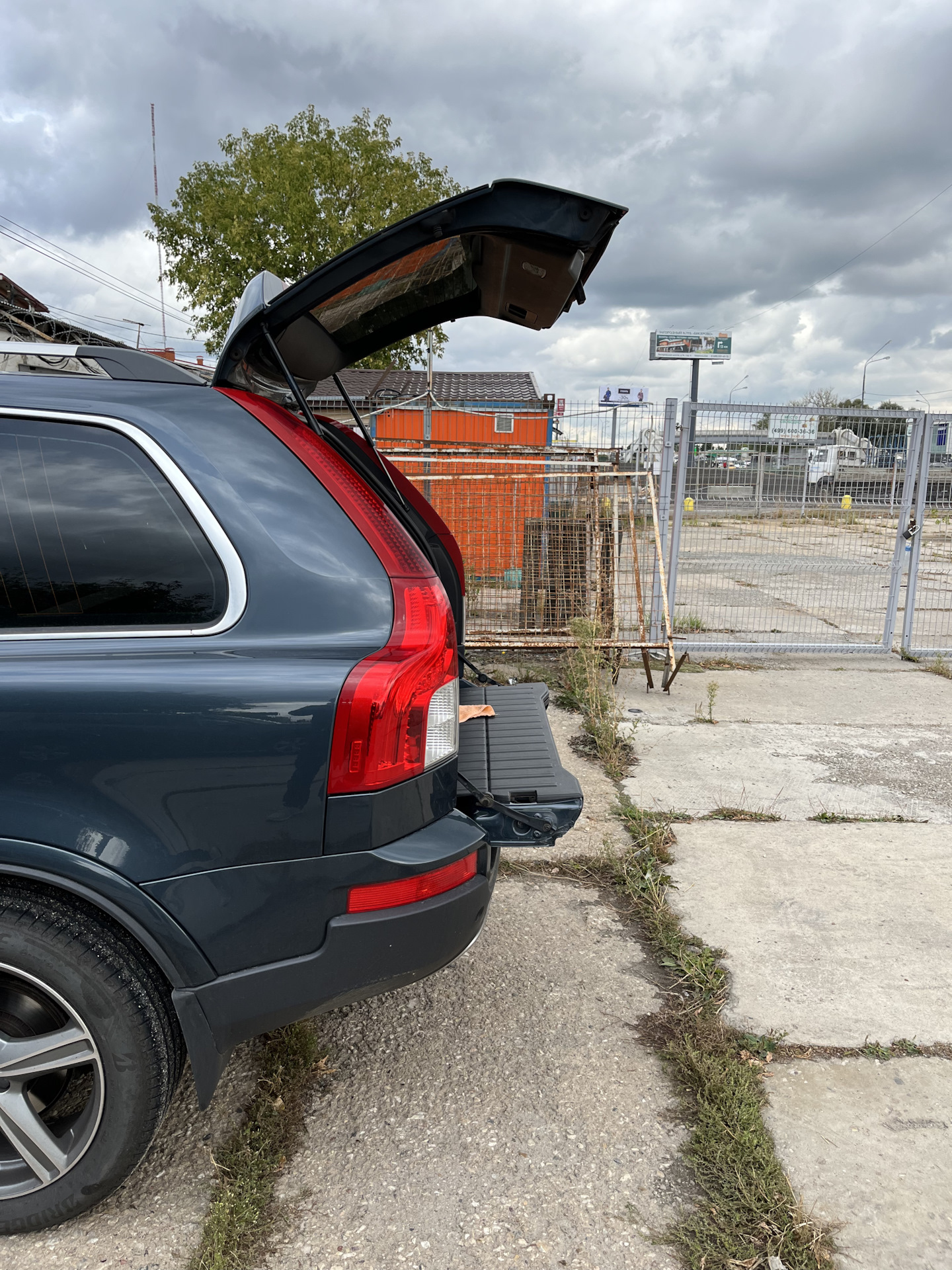 Газовые упоры багажника Вольво хс90 — Volvo XC90 (1G), 2,4 л, 2008 года ...