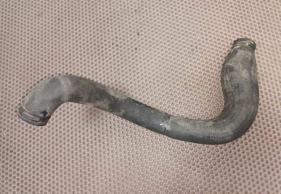 Ещё чуть и бахнул бы… — Lada XRAY