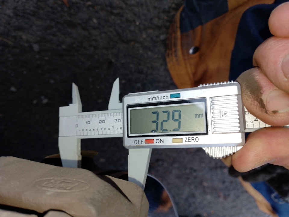 Толщина тормозных дисков — Ford Kuga (2G), 1,6 л, 2014 года ...