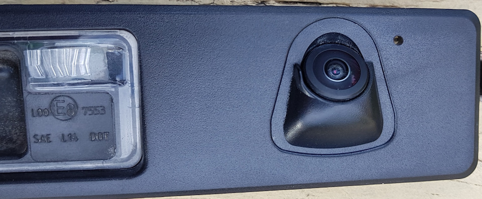 Отверстие под форсунку в панели камеры. — Volvo XC60 (2G)