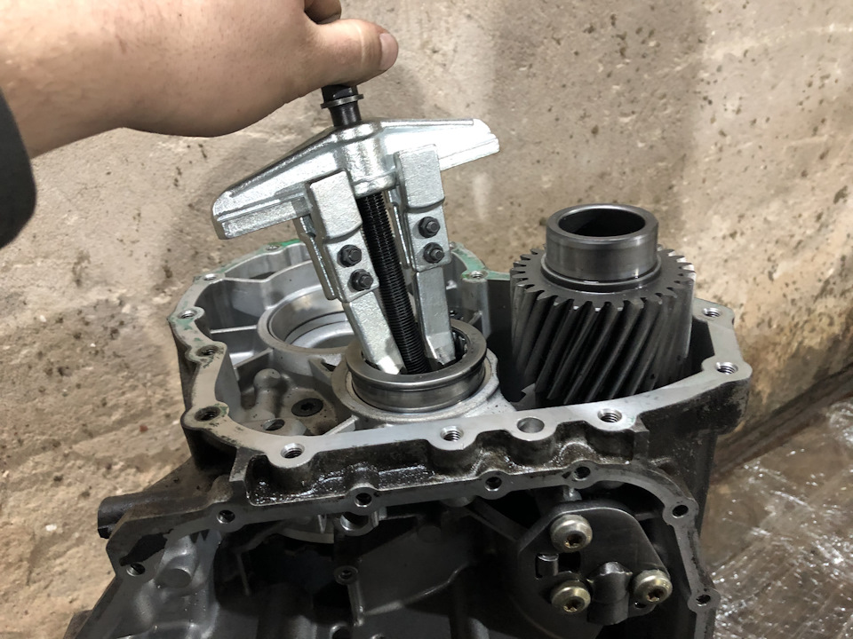 Ремонт 5HP24. Часть 3. Снятие и разборка муфты F — Audi A8 (D2), 4,2 л ...