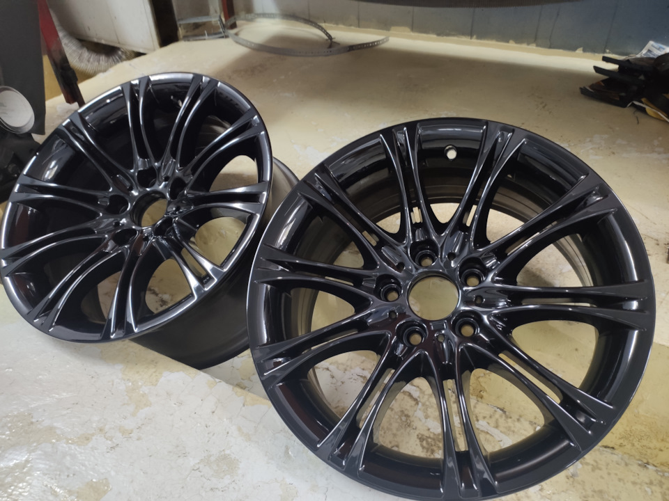 Диски R19, BMW M5 — покраска порошковой краской — черный глянец ...