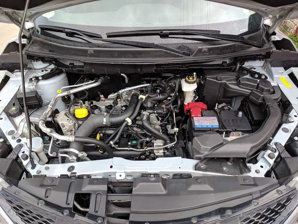 Подкапотное пространство - Nissan Qashqai (2G), 2 л, 2015 года мойка DRIVE2