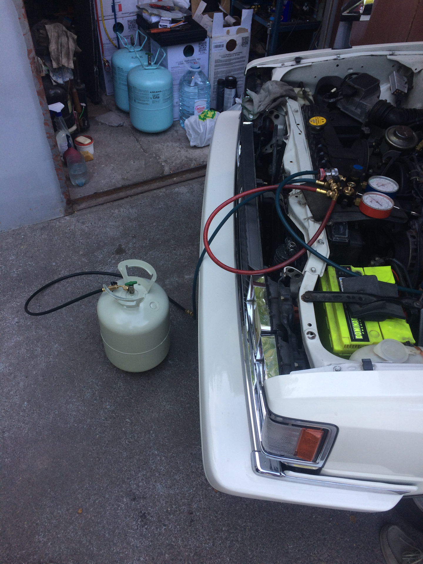 Любишь медок, люби и холодок) — Toyota Cresta (50-60), 2 л, 1982 года ...