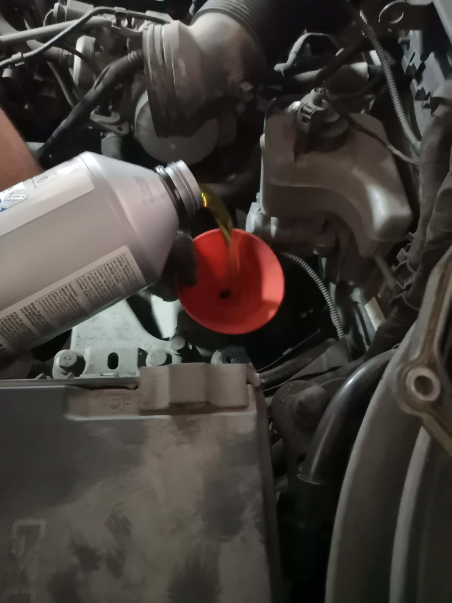 Замена гидроаккумулятора мехатроника DSG7 — Volkswagen Passat B6, 1,8 л ...