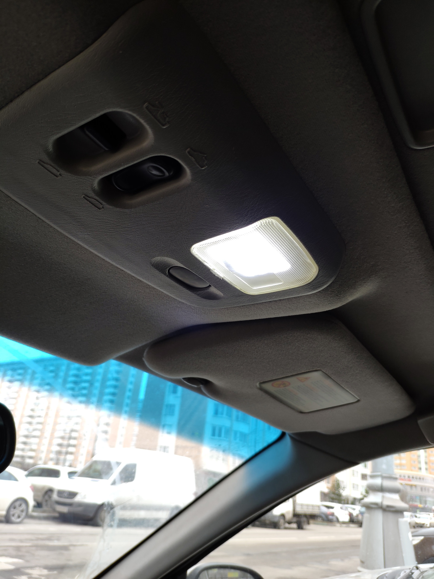 Замена акб и пересвет салона на диоды — Nissan Maxima QX (A33), 2 л ...