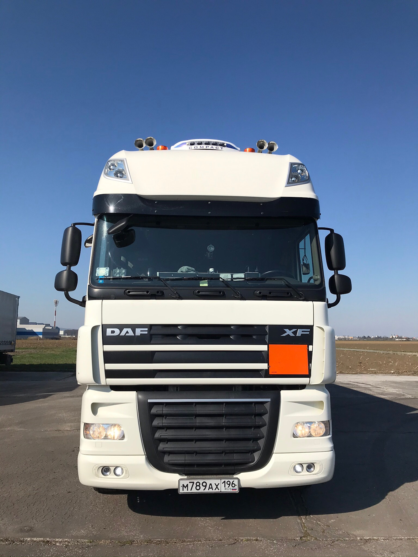 Добавляем дальнего света. — Daf Xf 105 Super Space, 9,9 л, 2019 года |  своими руками | DRIVE2