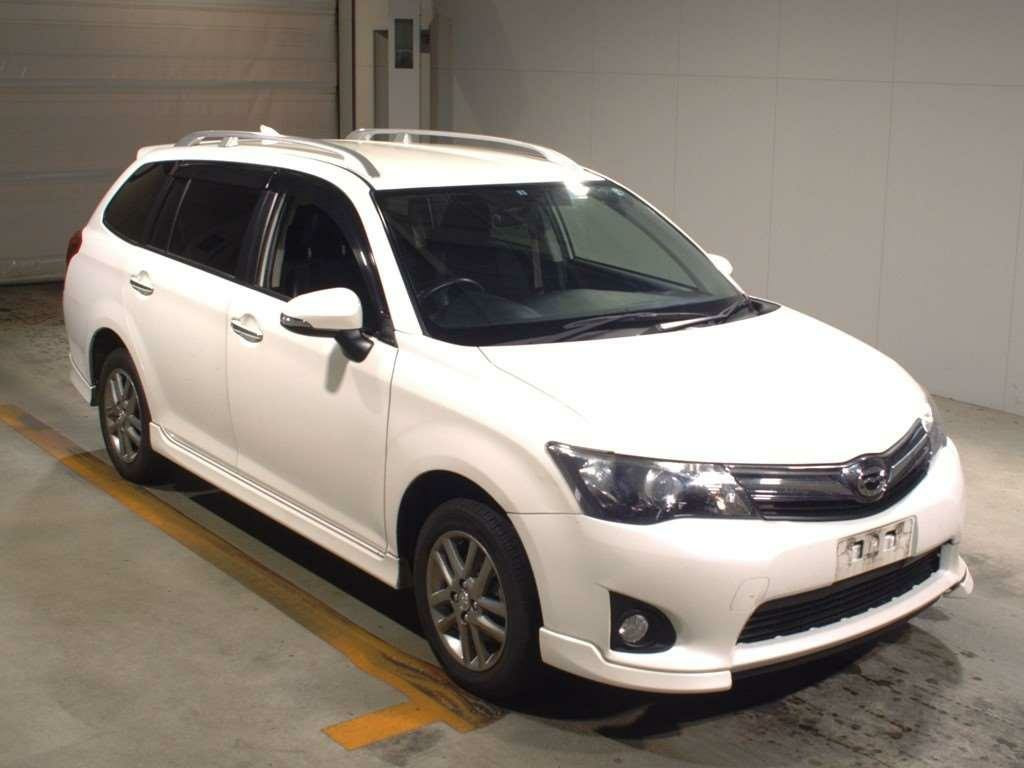 toyota corolla fielder 2014