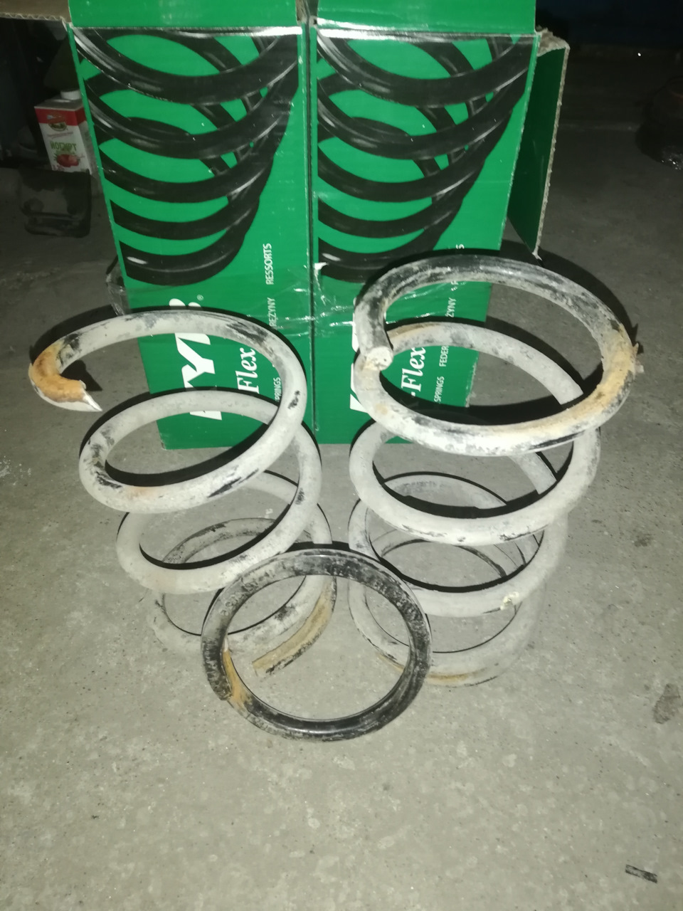 Фото в бортжурнале Toyota RAV4 (II)