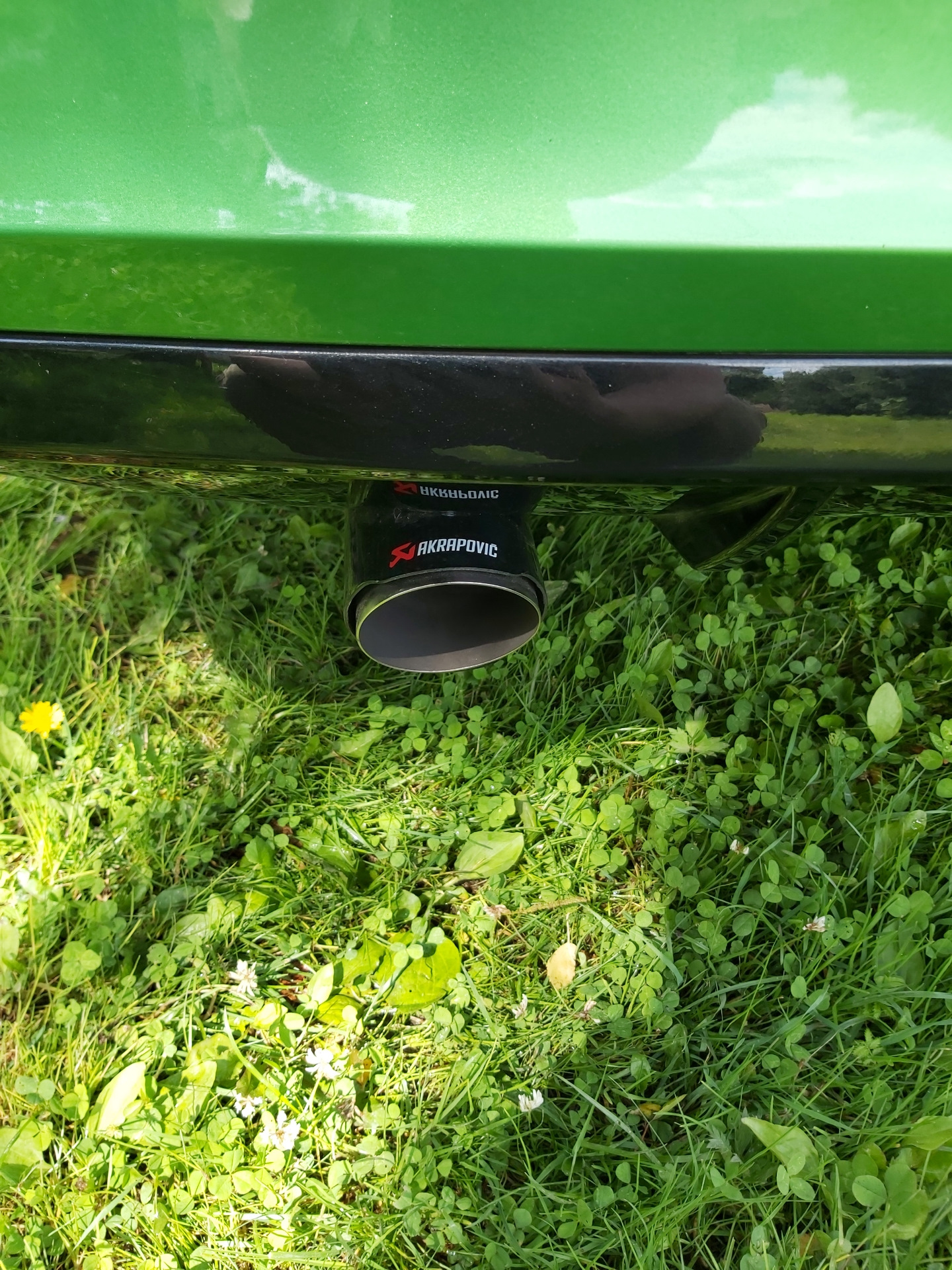 Выхлоп. Банка и насадка Akrapovic — Skoda Rapid (1G), 1,4 л, 2018 года ...