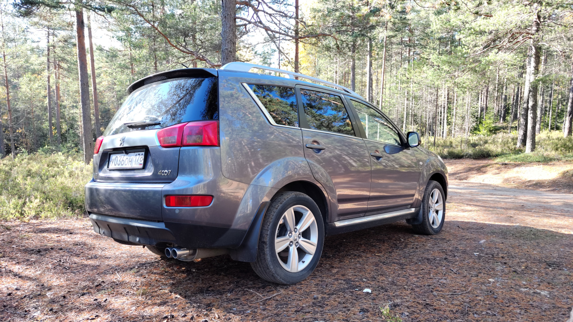 Peugeot 4007 2.2 дизельный 2010 | на DRIVE2