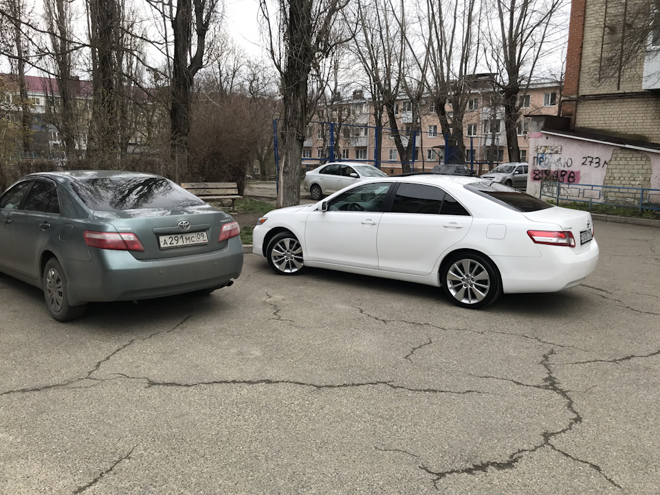 Тойота камри 225. Camry 40 r18 Crown. Camry r18 Crown. Camry xv40 r18. Toyota Camry 40 r18.