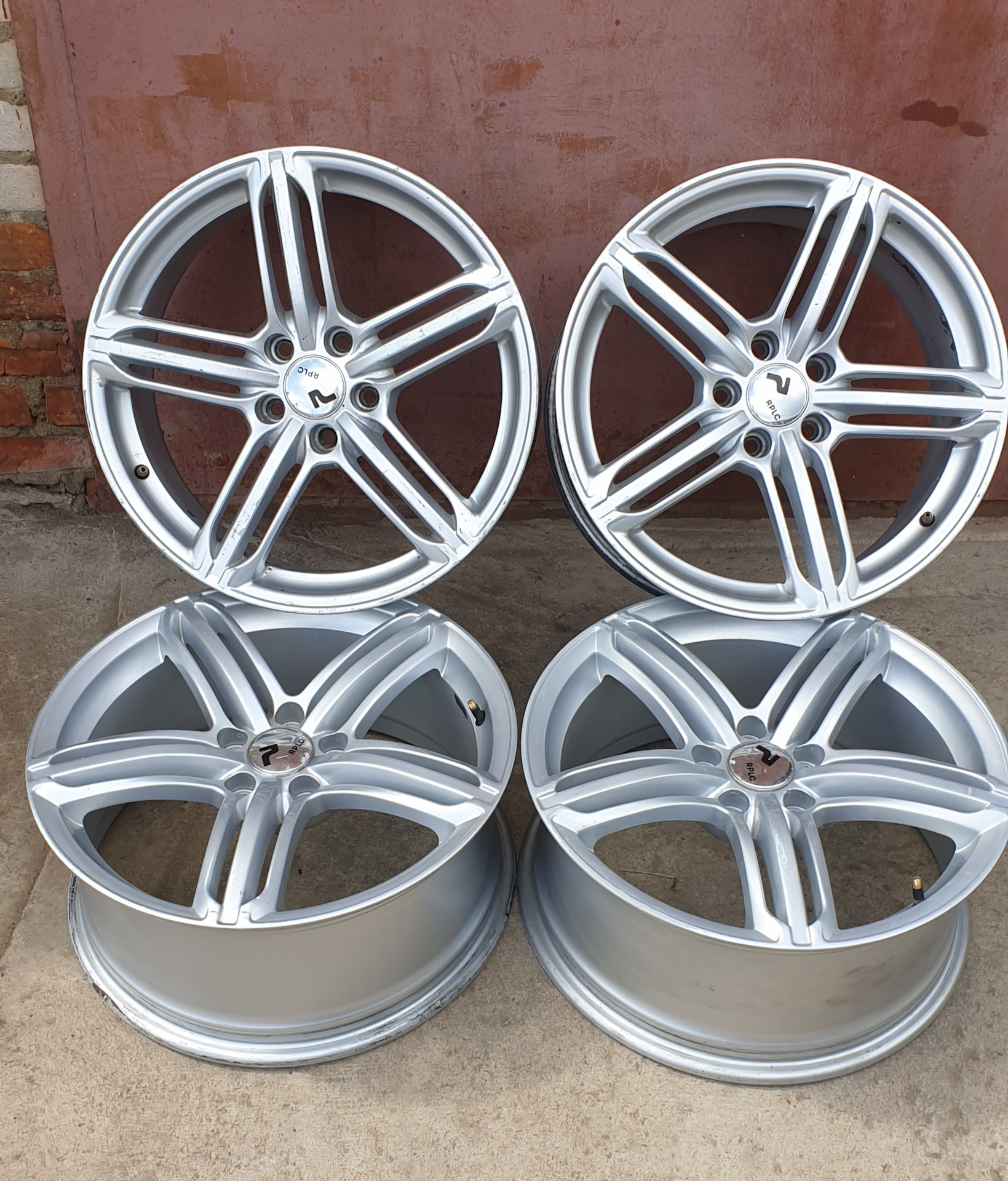 оригинальные диски ауди r16 5x112 параметры. литые диски 16 ауди. литье ауди r17. диски ауди r16 оригинал. диски ауди р16.