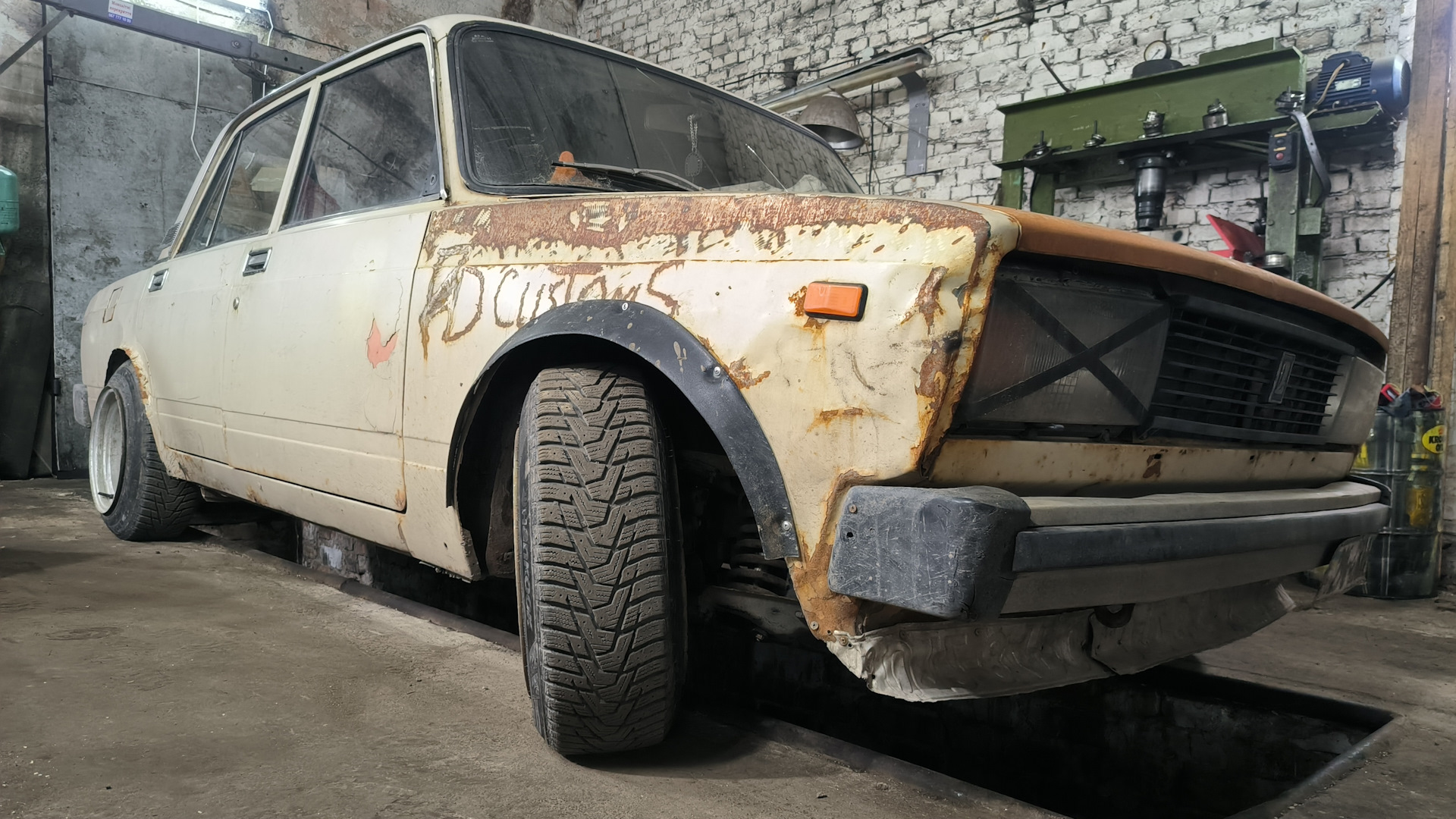 Lada 2105 1.6 бензиновый 1983 | Rusty Desert RAT на DRIVE2