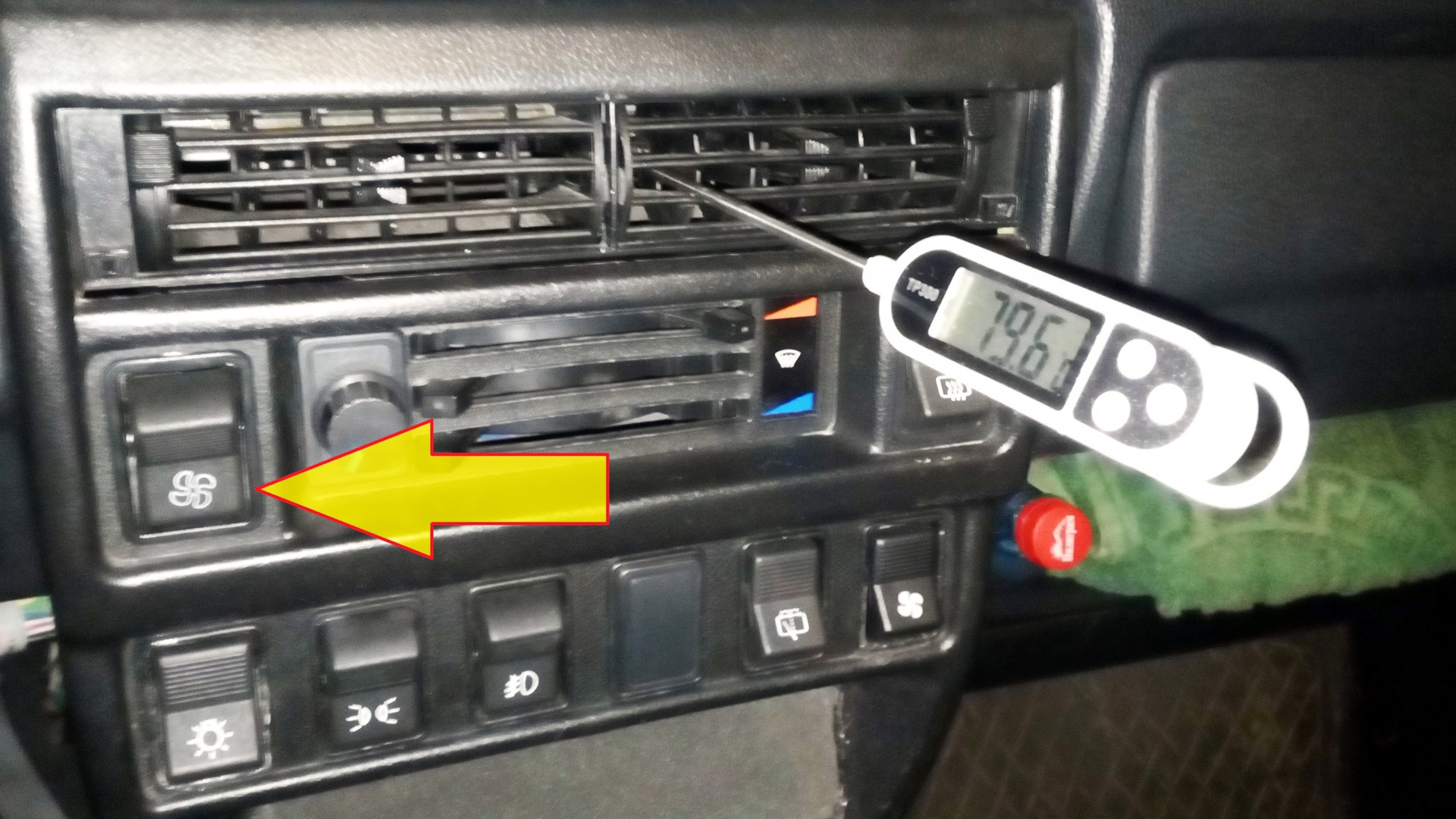 Нивка Синька. Краник печки на каждый день. — Lada 4x4 3D, 1,7 л, 2011 ...