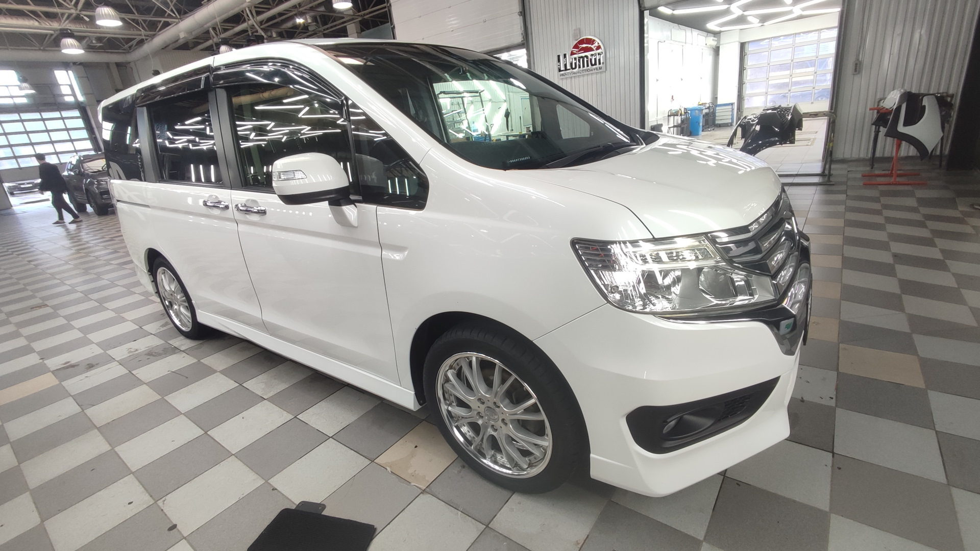 Honda Stepwgn (4G) 2.0 бензиновый 2014 | RK-6 на DRIVE2