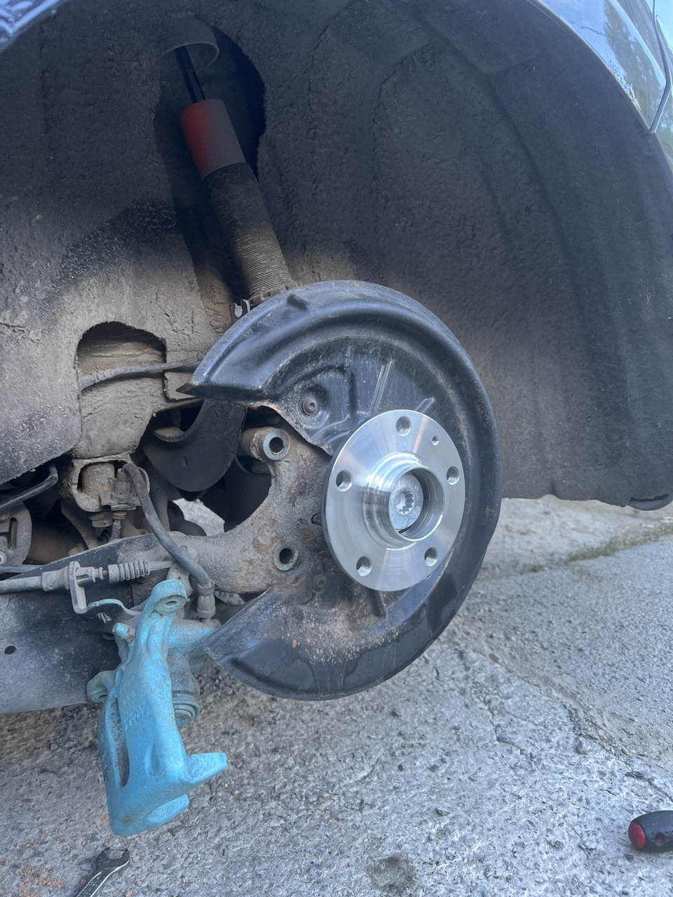 Ступичный подшипник — Volkswagen Golf Mk6, 1,4 л, 2010 года | своими ...