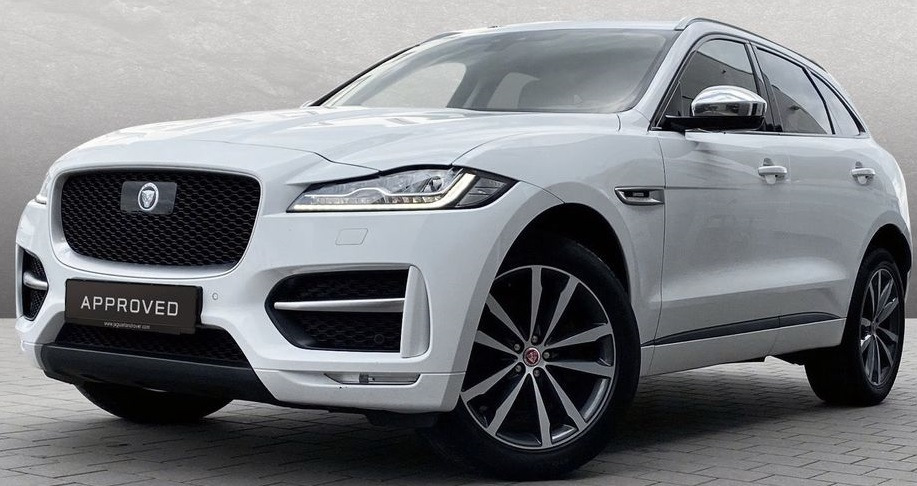 Jaguar f Pace vs Lexus 300