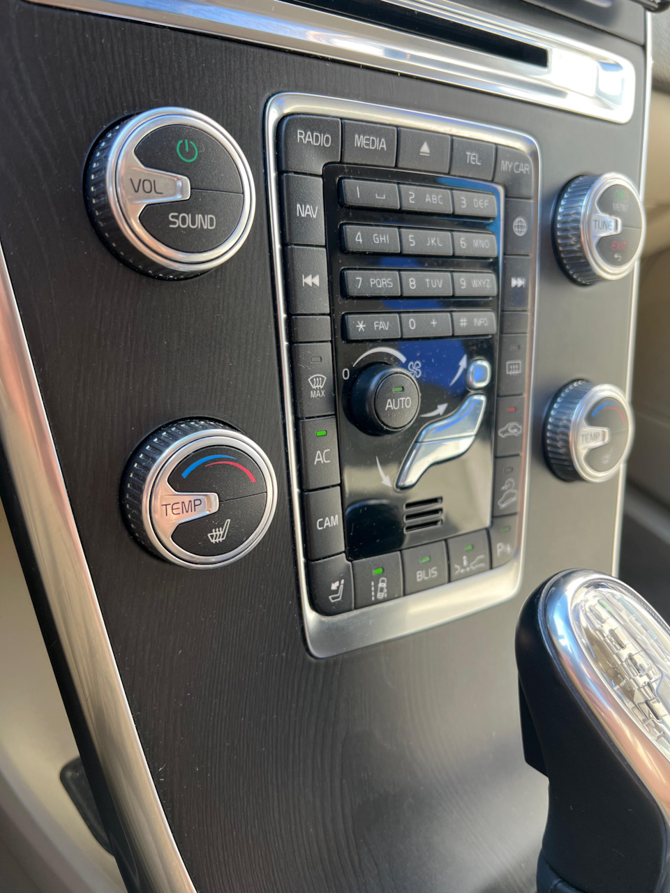 Фото в бортжурнале Volvo XC60 (1G)