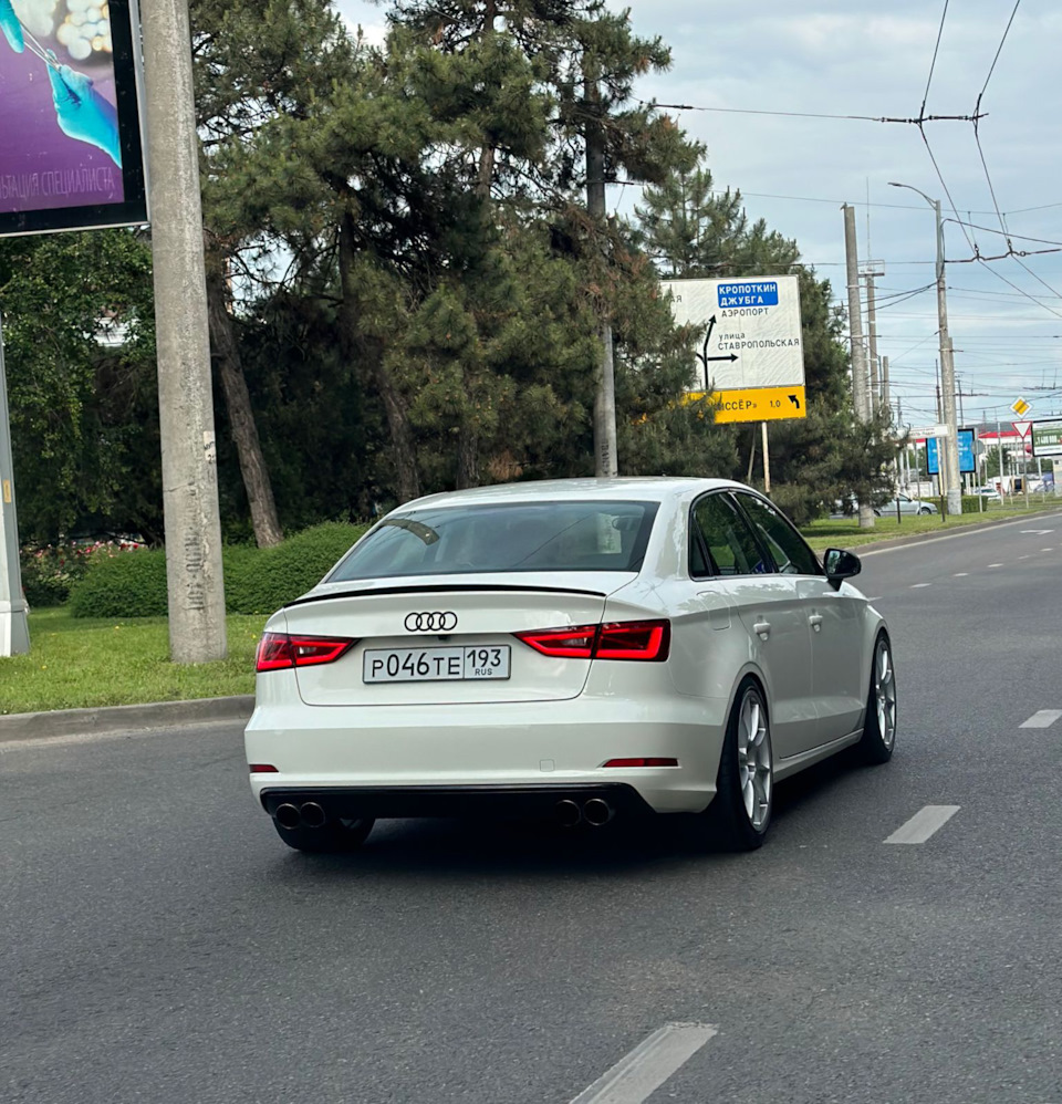 Нанес восковой пирог — Audi A3 Sedan (8V), 1,4 л, 2014 года | стайлинг |  DRIVE2