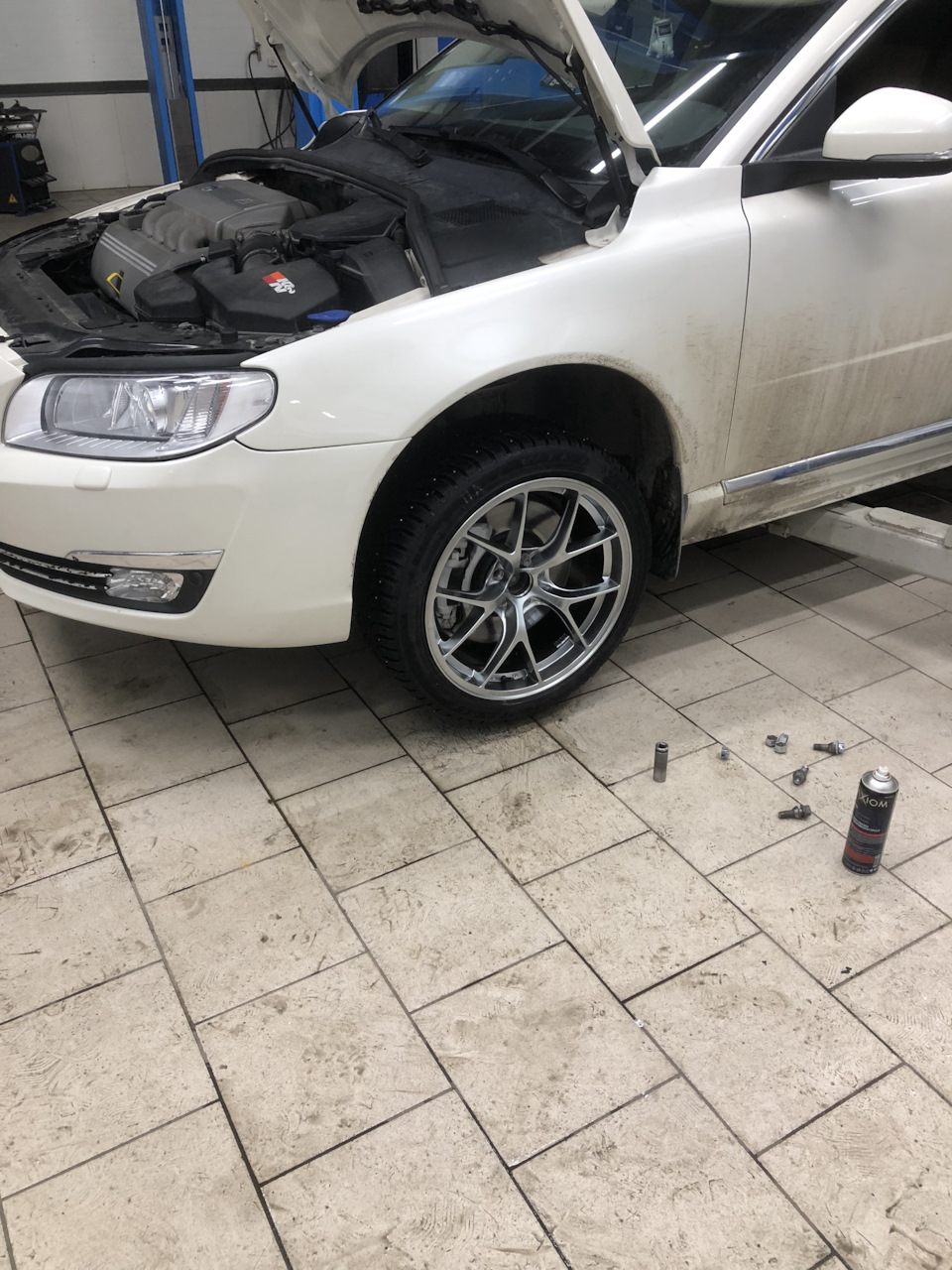 Новые диски. — Volvo S80 (2G), 4,4 л, 2009 года | колёсные диски | DRIVE2