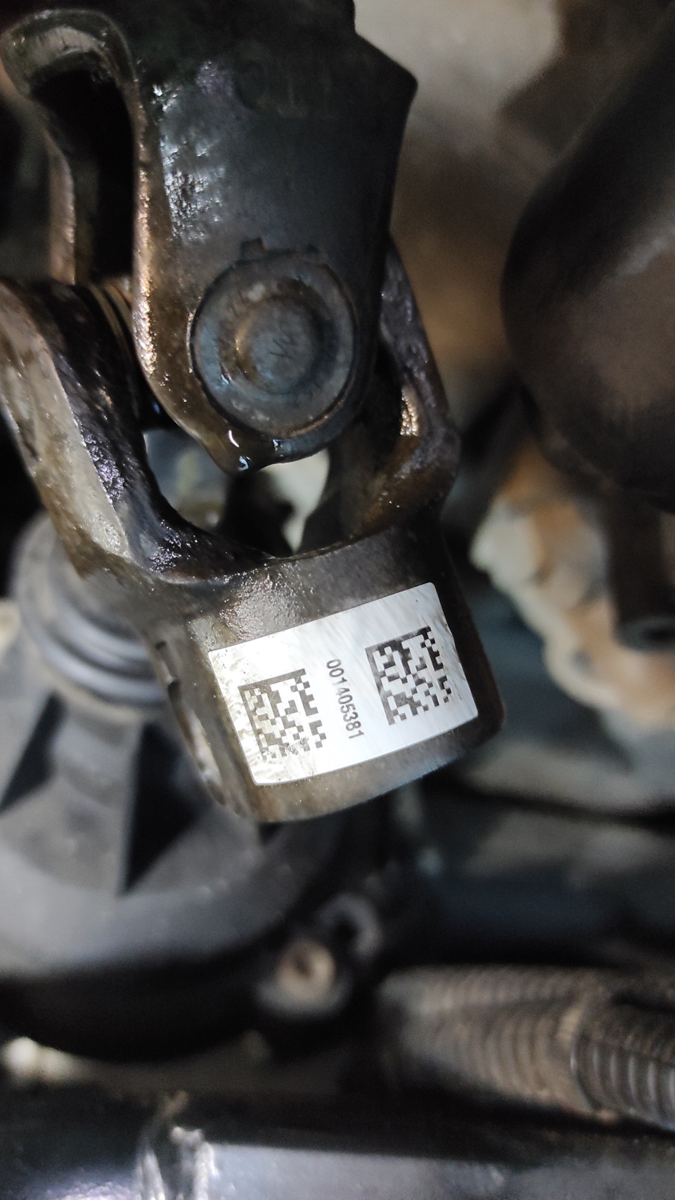 Подклинивает руль… — Audi Q5 (1G), 2 л, 2015 года | своими руками | DRIVE2