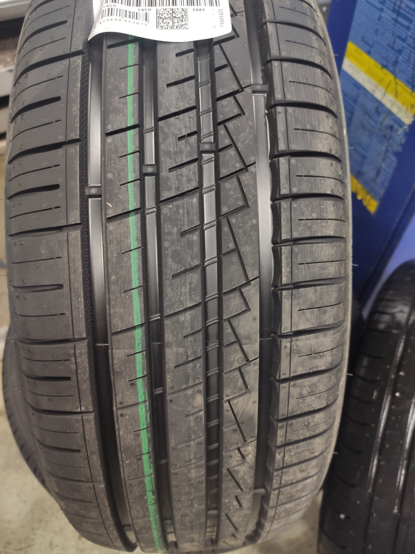 Hakka green 3 205. Hakka Green 3 XL. Nokian Hakka Green 3 205/55 r16 94h XL. Нокиан Хакка Грин 3 205/55 r16 94н характер. Нокиан Хакка все серии.