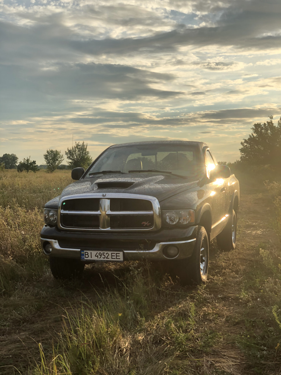 Пару фоток после снятия пленки — Dodge Ram, 3,7 л, 2004 года | тюнинг |  DRIVE2