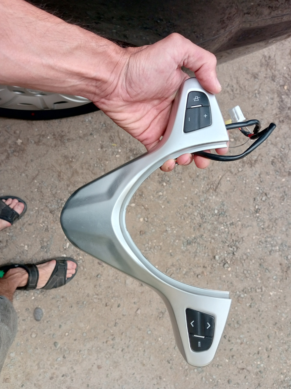 Мультируль и починка замка задней двери — Lifan X60, 1,8 л, 2015 года ...