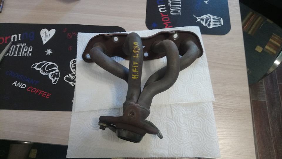 Замена колектора выпуска — Honda Fit (1G), 1,3 л, 2002 года | своими ...