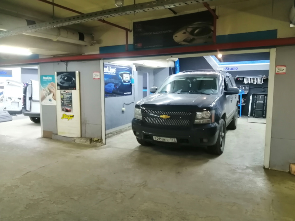 Камера заднего вида — Chevrolet Tahoe (GMT900), 5,3 л, 2008 года ...