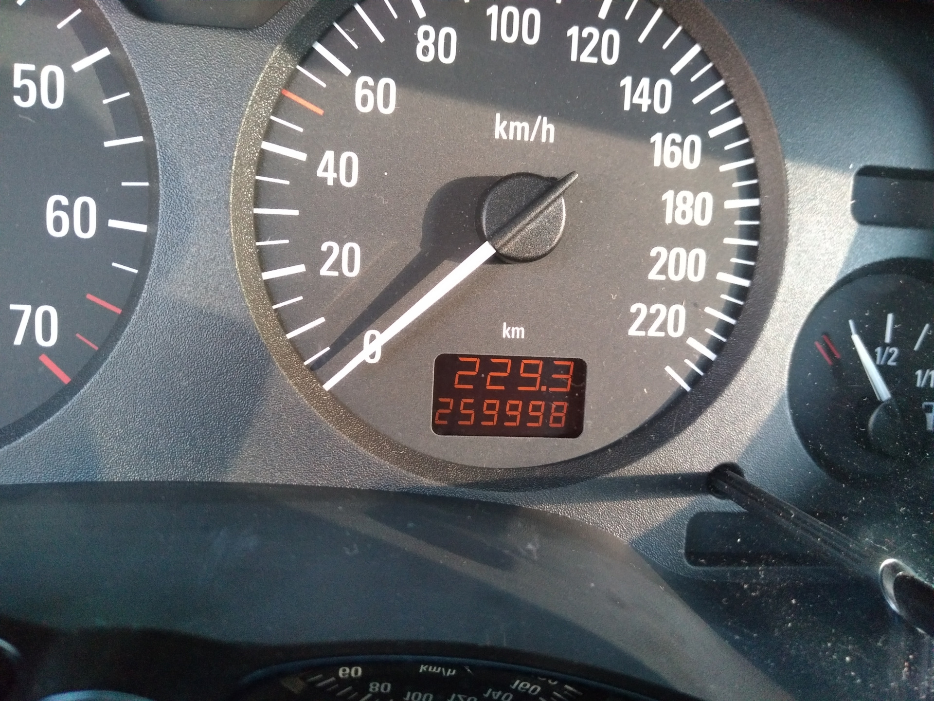 Замена втулок и стоек стабилизатора — Opel Zafira A, 1,6 л, 2003 года ...