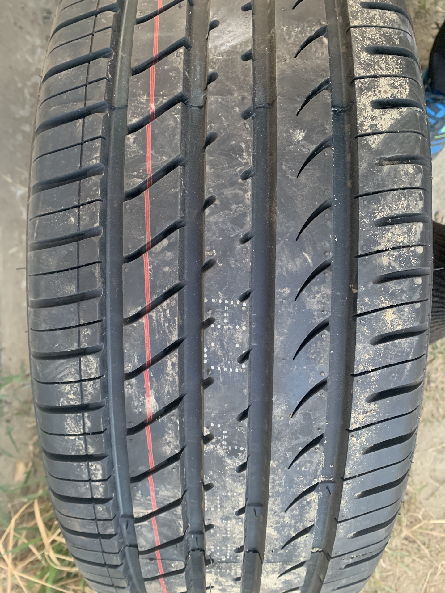Made in china GoForm Zonda GH-18 225/45/R18 — Nissan Serena Mk II (C24 ...