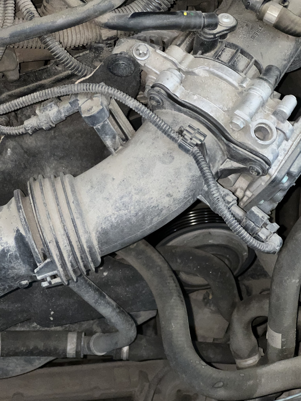 Регламент замены роликов, ремня. — BMW 3 series (F30), 2 л, 2018 года ...