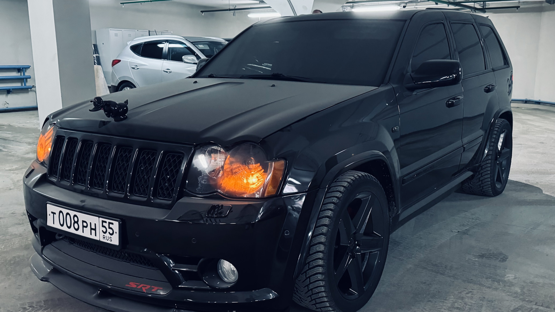 Jeep Grand Cherokee SRT-8 (WK) 6.1 бензиновый 2008 | Black brick 🎱 на  DRIVE2