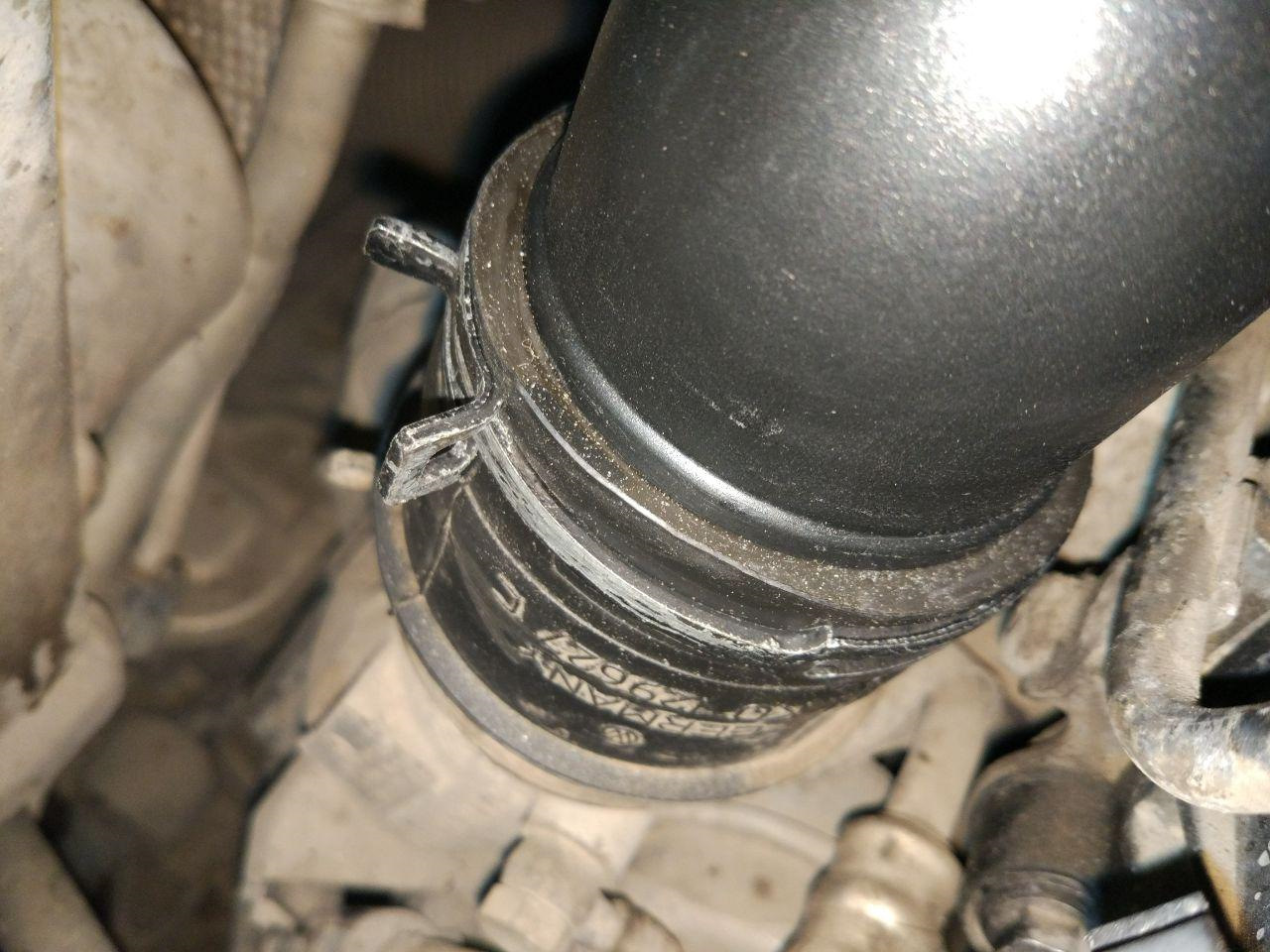 Патрубок маслоотделителя 1. Тигуан 2 система удаления пыли. Tiguan 2. 0 дизель. 8.