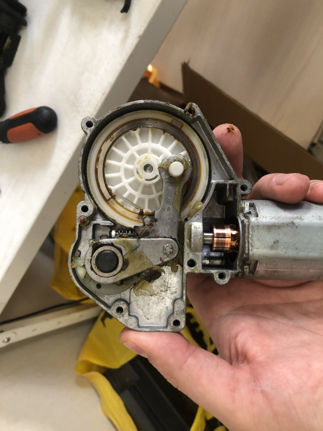 Ремкомплект редуктора стеклоочистителя уаз 469. Мотор редуктор заднего стеклоочистителя. Мотор стеклоочистителя 1111 ока передний. Мотор редуктор стеклоочистителя к 702. Мотор редуктор заднего стеклоочистителя.