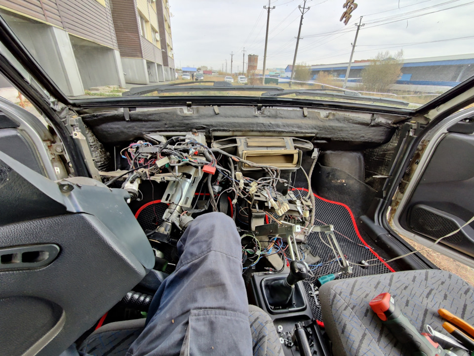 Не горит ЧЕК И ДАВЛЕНИЕ МАСЛА! — Lada 2115, 1,6 л, 2011 года | поломка ...